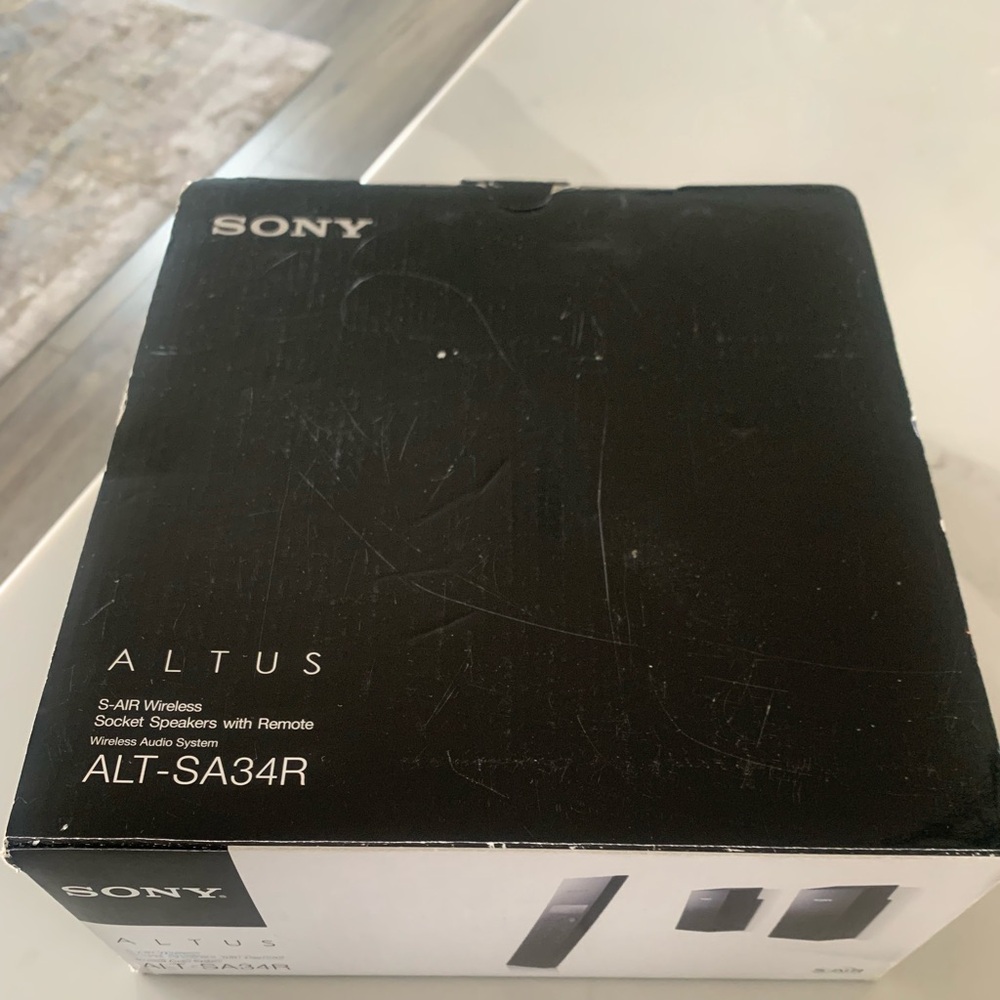 Sony Altus S-AIR Wireless socket speakers with remote.  ALT-SA34R